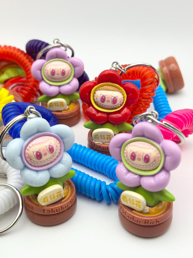 Flower Monster Keychain Bracelet: Playful Kawaii Style - Pip & Purlie