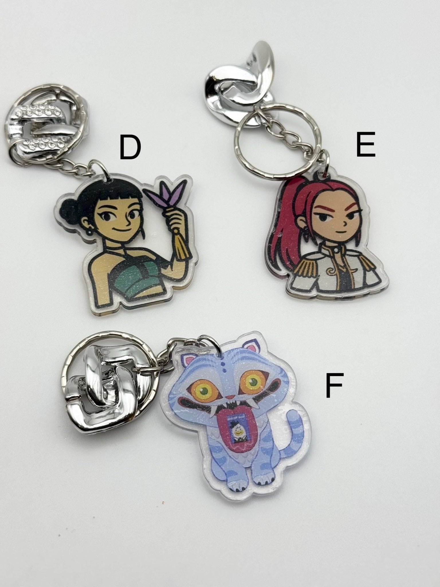 Acrylic Keychain: Girl Pop Style Collectible (4cm) - Pip & Purlie