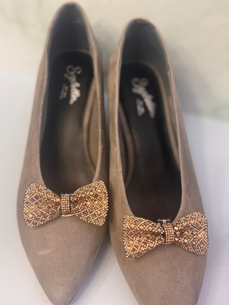 Elegant Rhinestone Shoe Charms | Removable Clip-On Shoe Accessories - Pip & Purlie