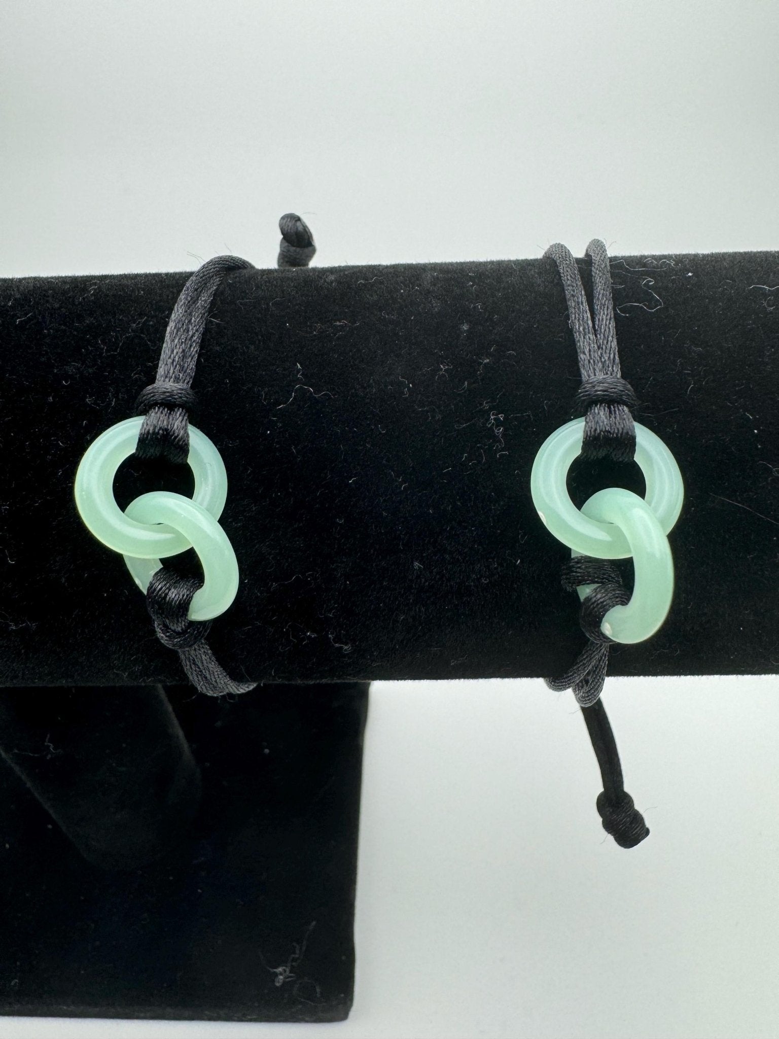 Interlocking Circle Charms Bracelet: Friendship Jewelry Set (2) - Pip & Purlie