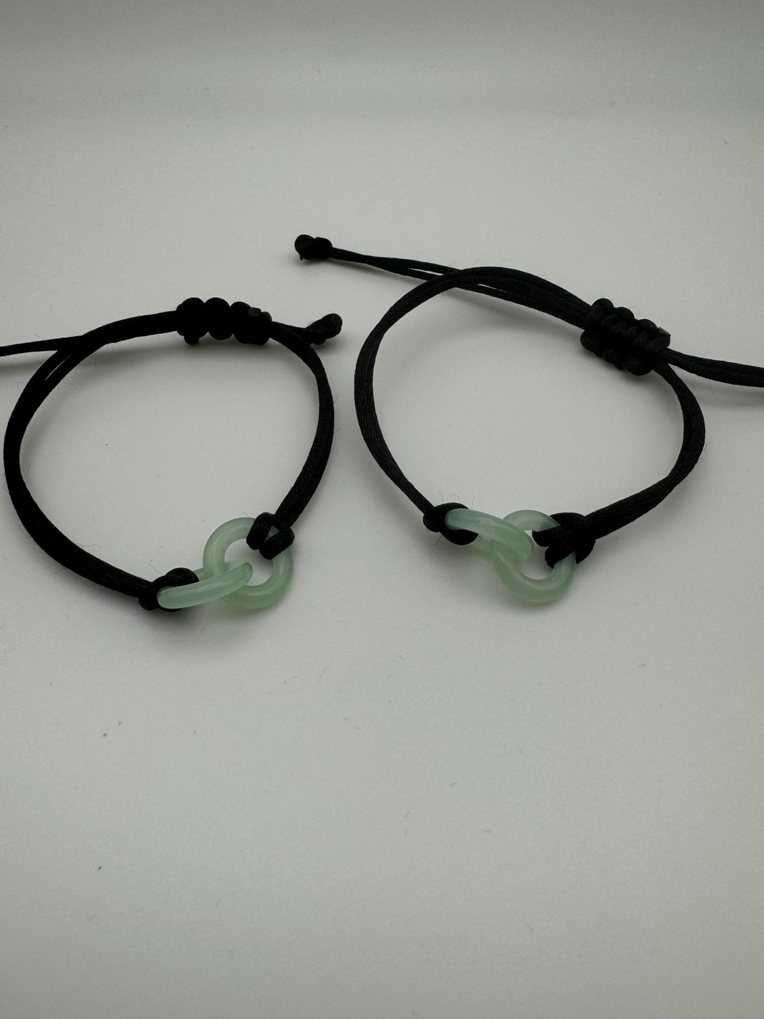 Interlocking Circle Charms Bracelet: Friendship Jewelry Set (2) - Pip & Purlie